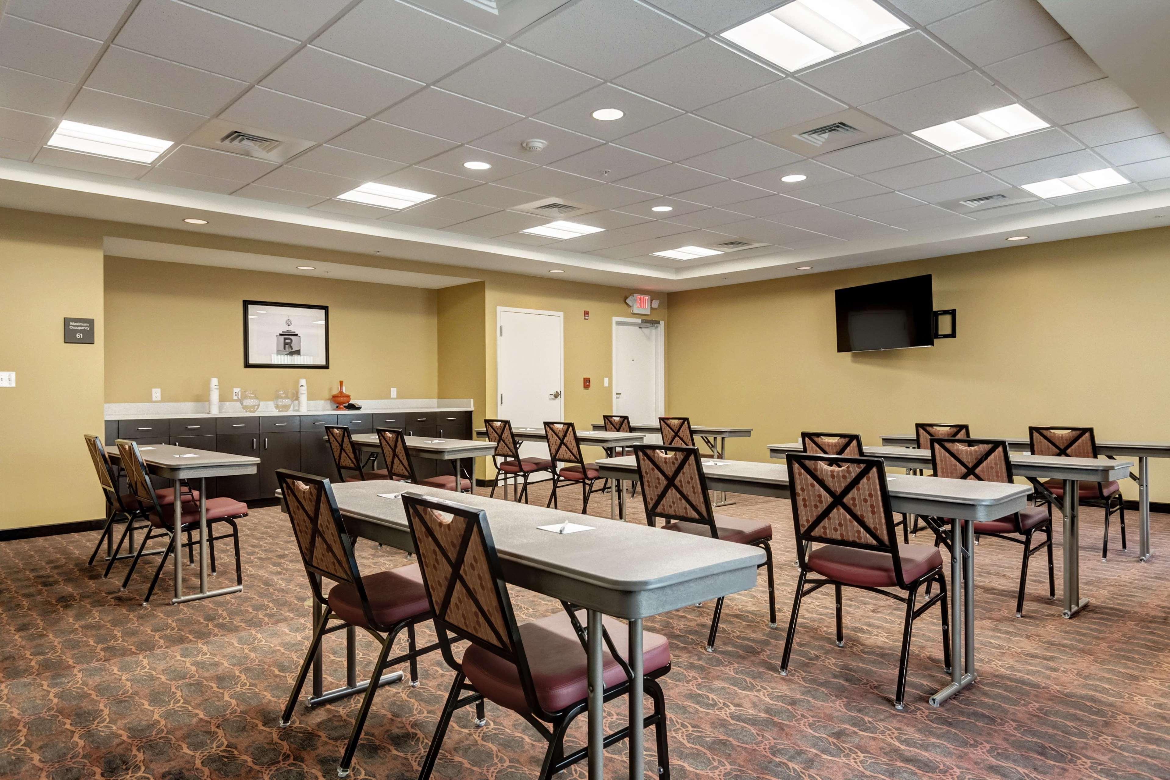 Hampton Hotel Poplar Bluff