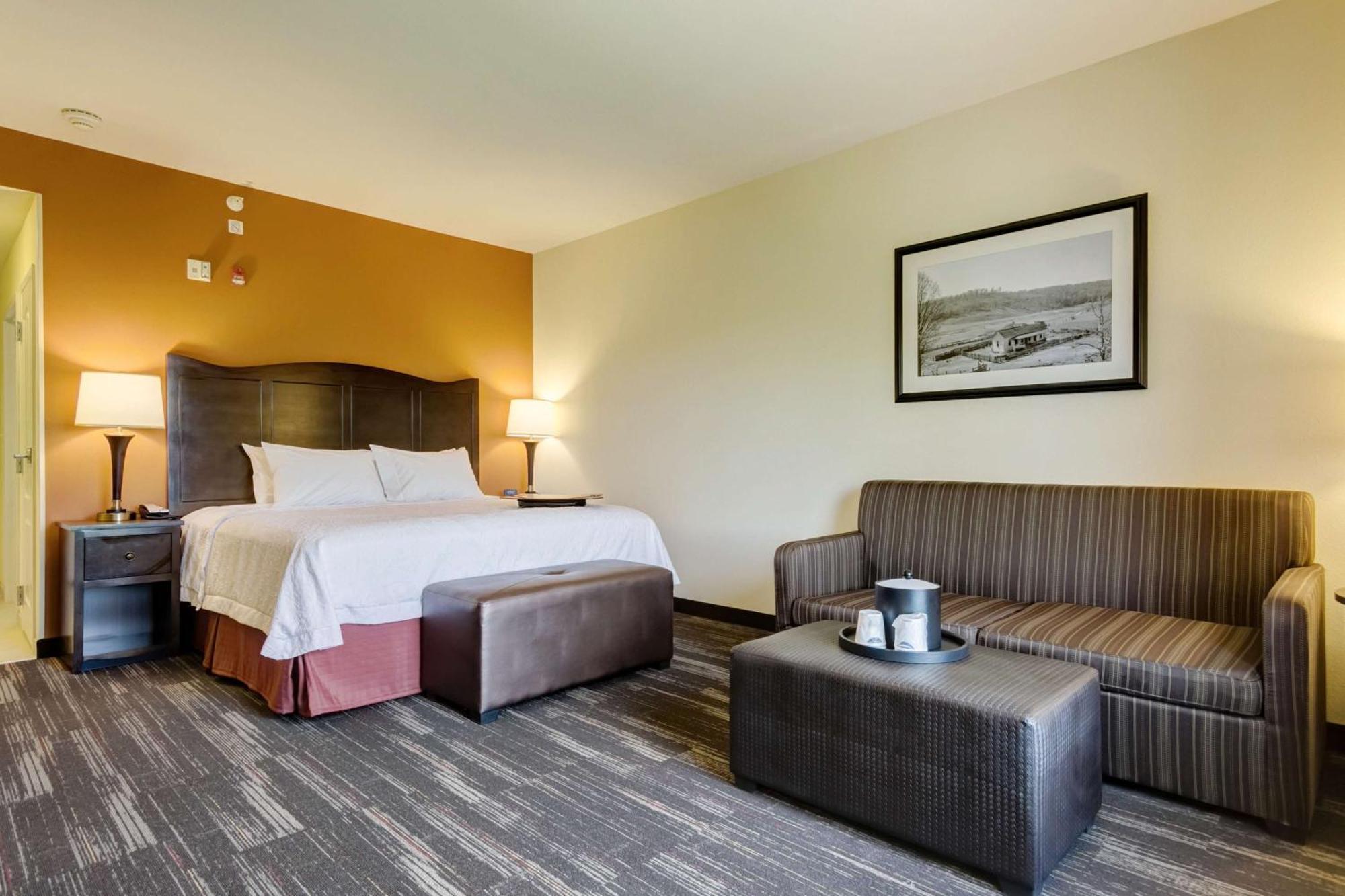 Hampton Hotel 3*