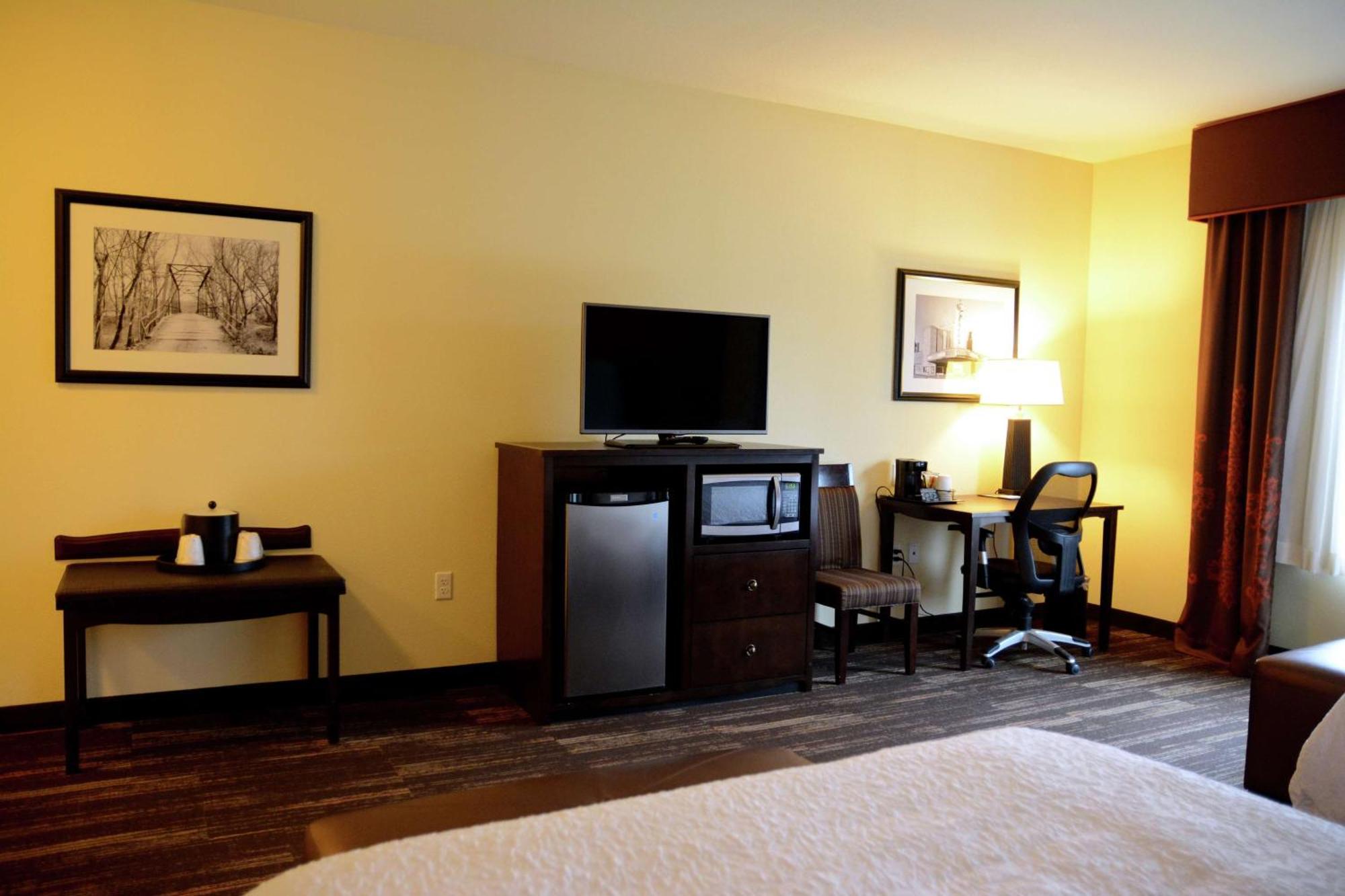 Hotel Hampton 3*