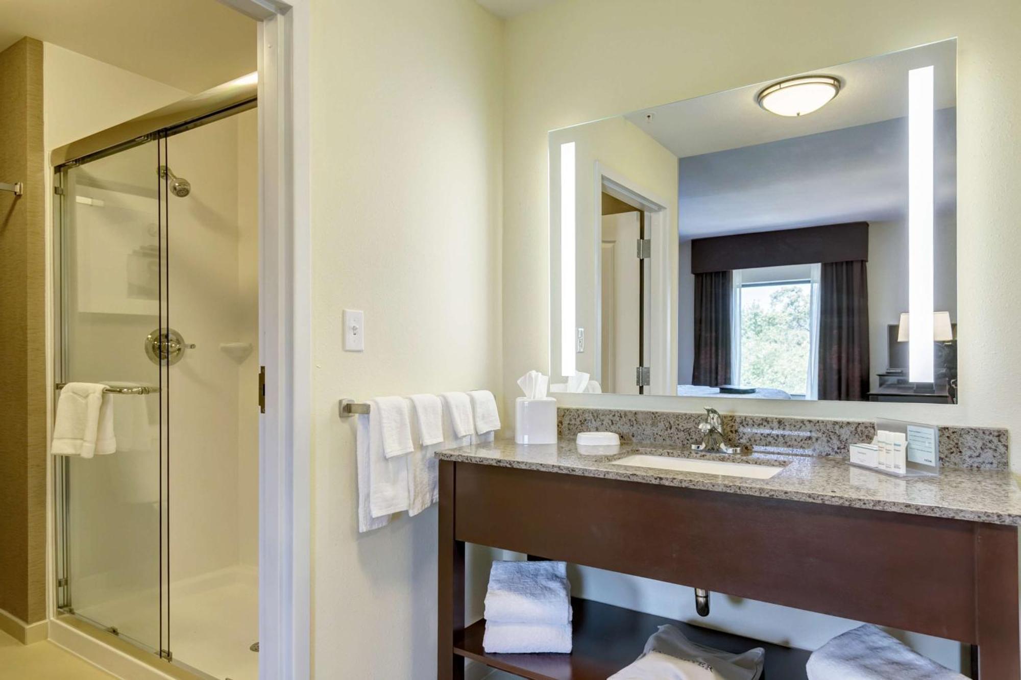 Hampton Hotel 3*