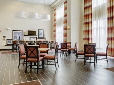 Hotel Hampton 3*